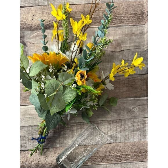 Sunflower Daisy Eucalyptus Floral Arrangement Baby Wedding Birthday Family Reuni - Picture 13 of 14